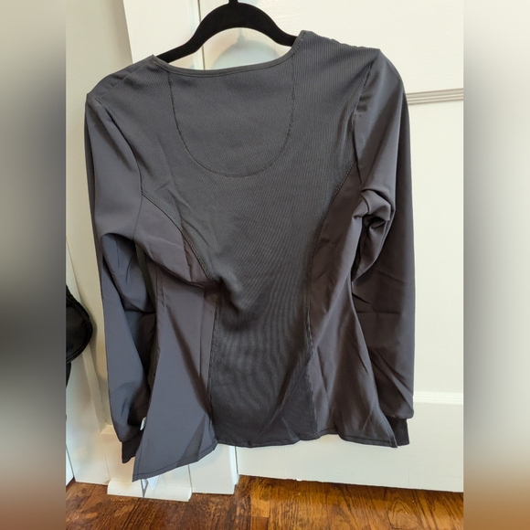 Cherokee XS scrub top - Picture 2 of 7